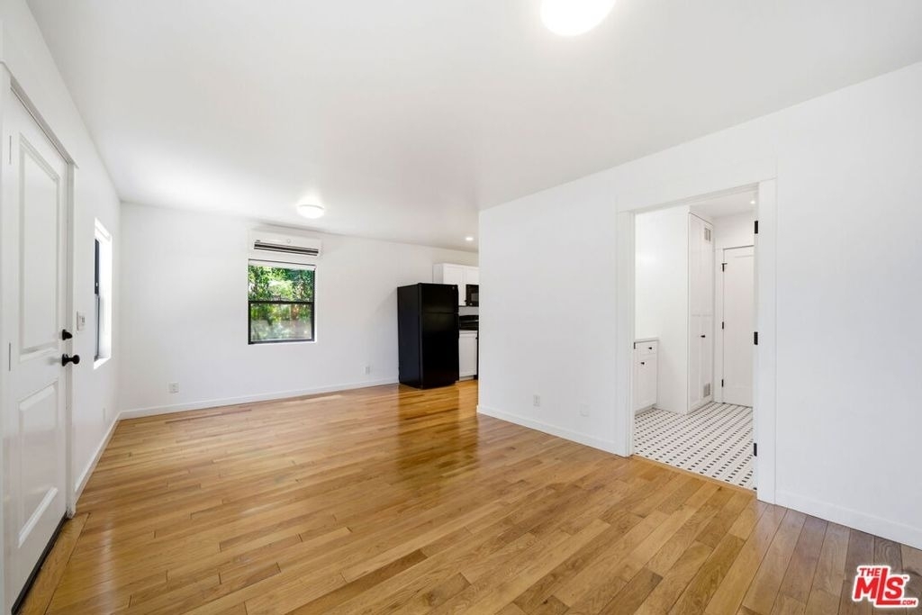 1741 N Avenue 46 - Photo 5