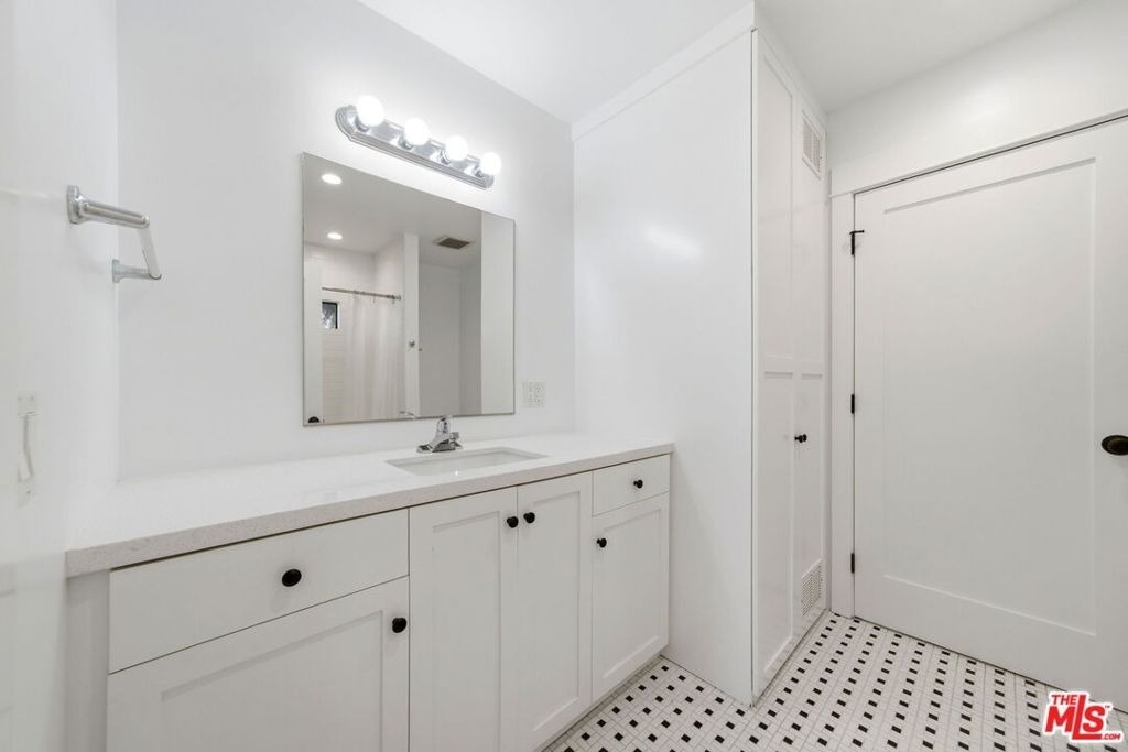 1741 N Avenue 46 - Photo 17
