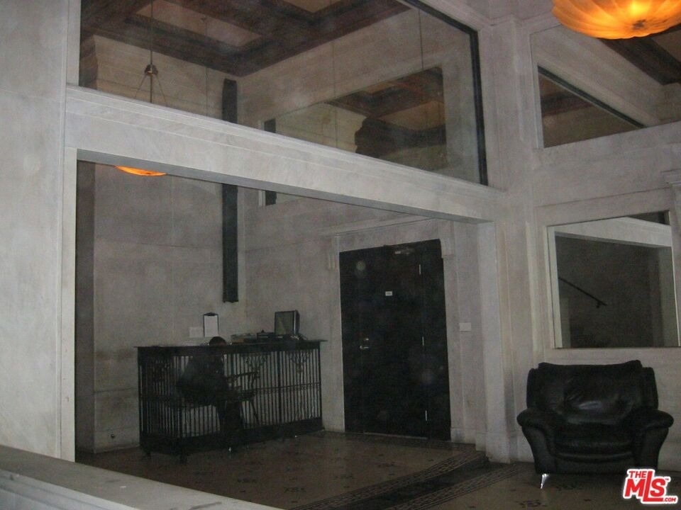 108 W 2nd Street - Photo 6
