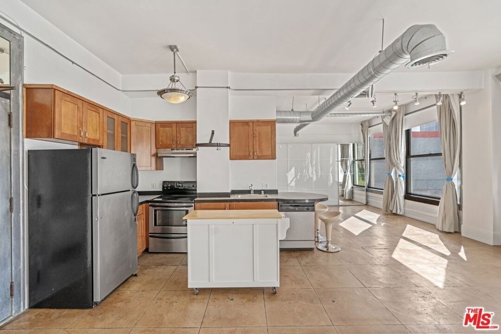 108 W 2nd Street - Photo 12