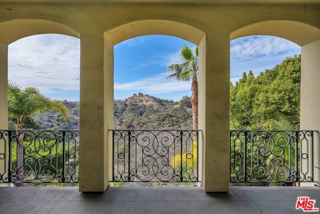 3110 Benedict Canyon Drive - Photo 18