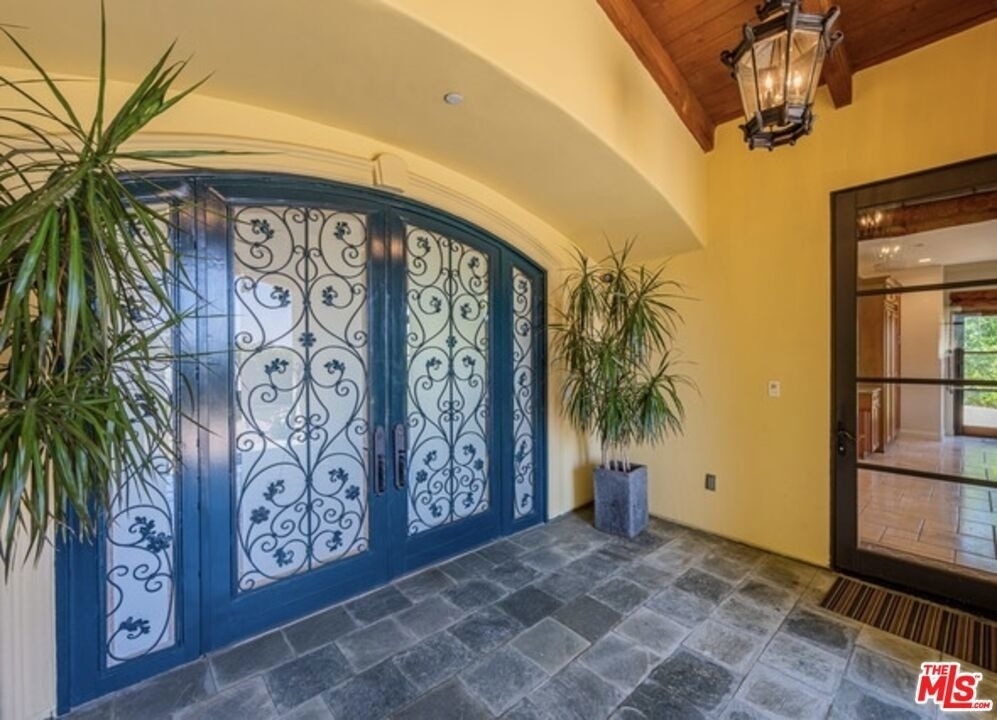 3110 Benedict Canyon Drive - Photo 58