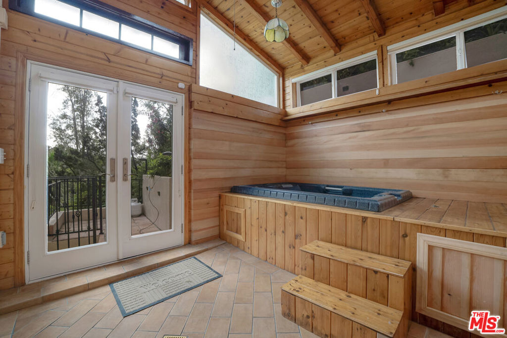 10160 Cielo Drive - Photo 24