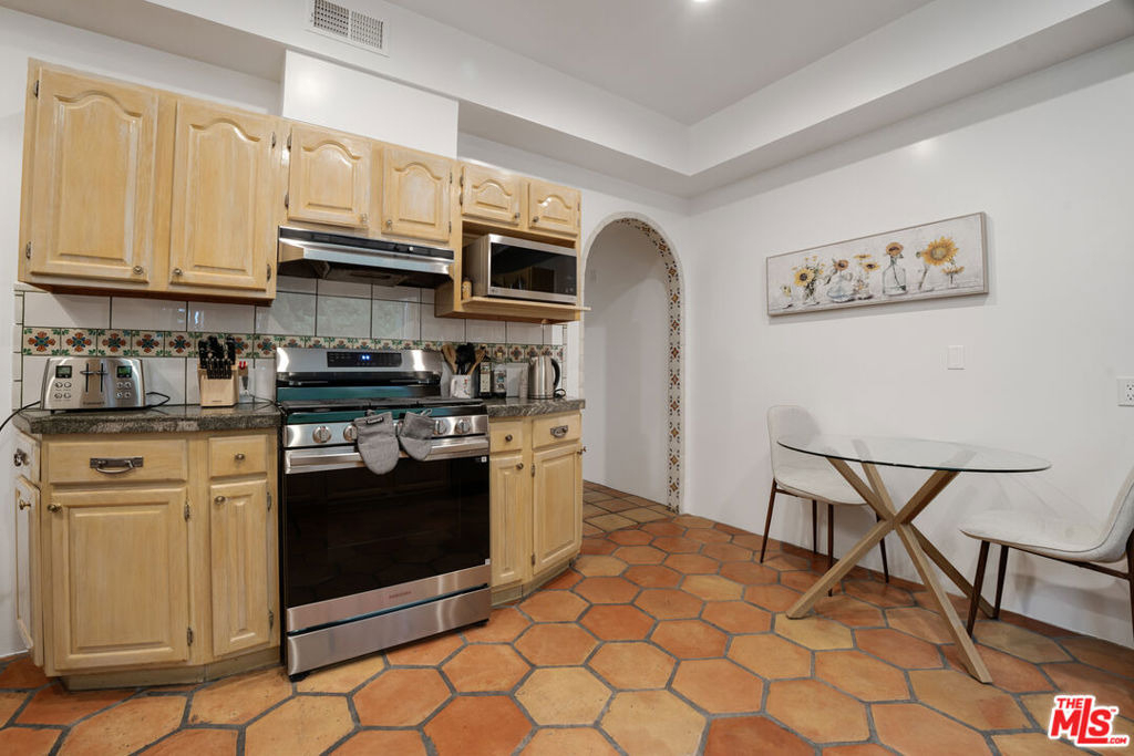 10160 Cielo Drive - Photo 19