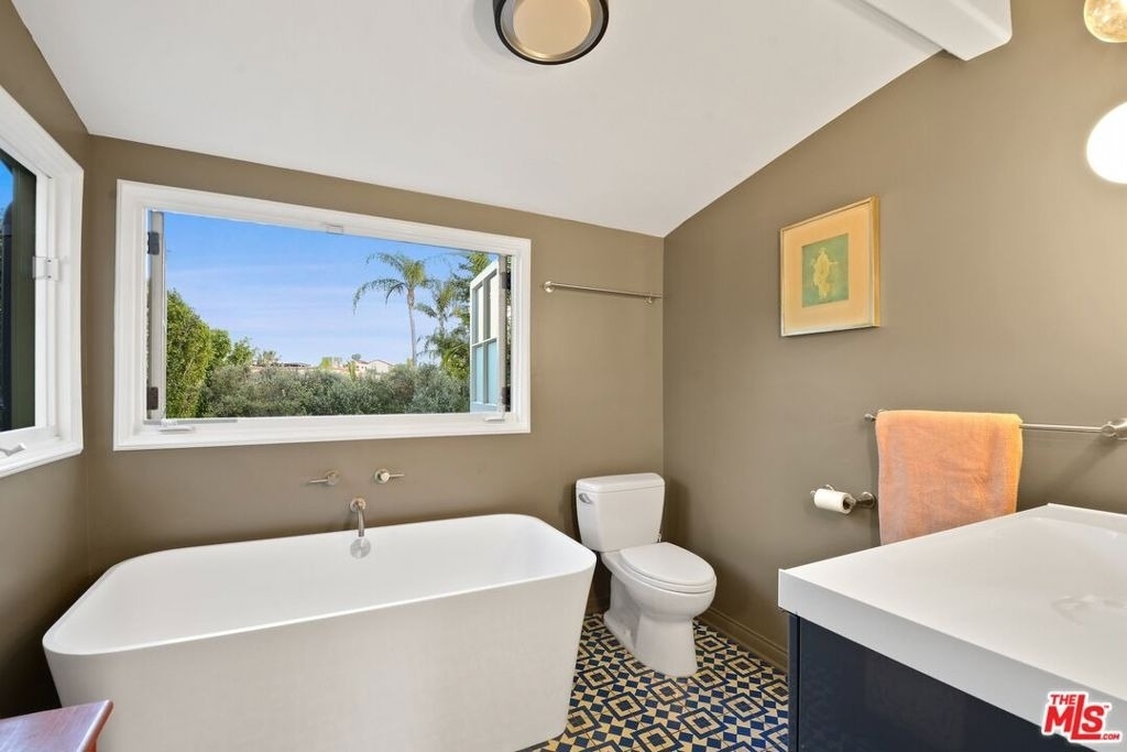 6717 Whitley Terrace - Photo 15