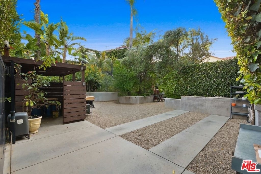 6717 Whitley Terrace - Photo 22
