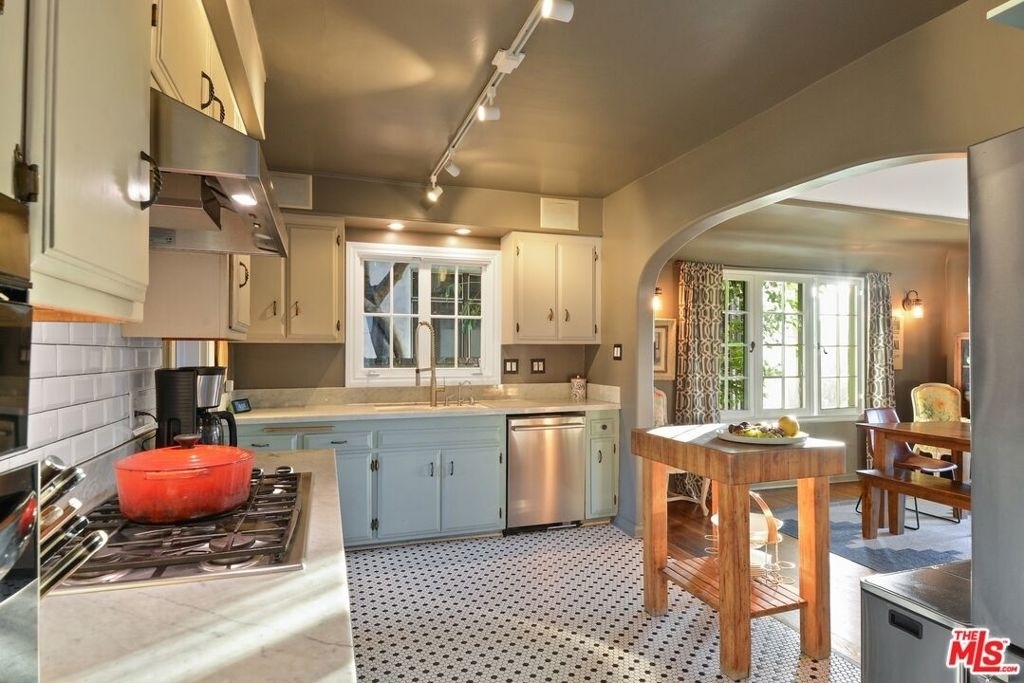 6717 Whitley Terrace - Photo 13
