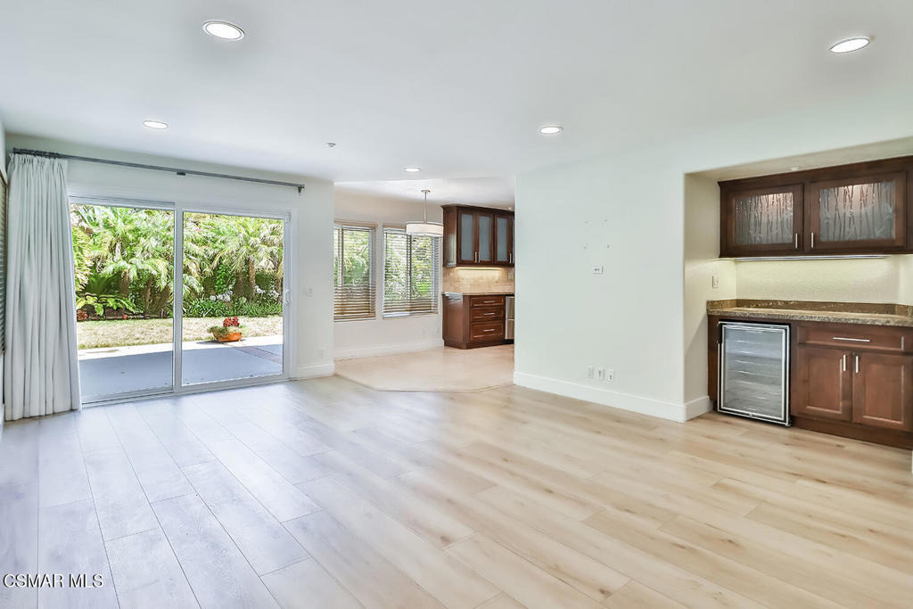 5618 Silver Valley Avenue - Photo 18