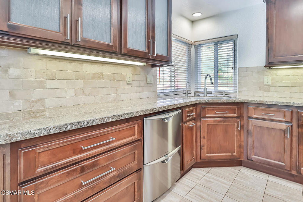 5618 Silver Valley Avenue - Photo 11