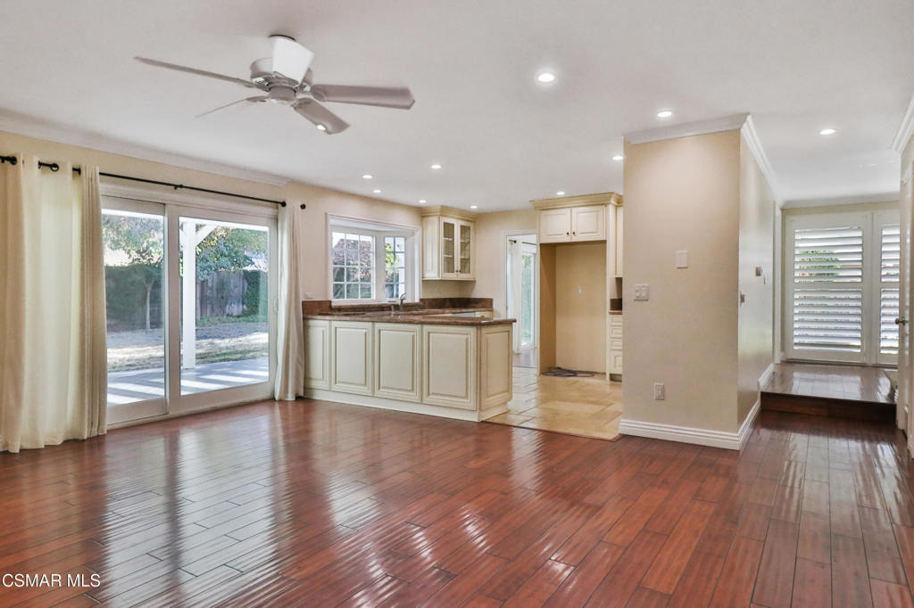 1164 Galesmore Court - Photo 15