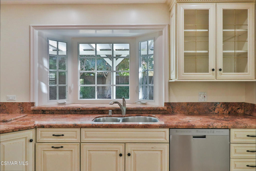 1164 Galesmore Court - Photo 13