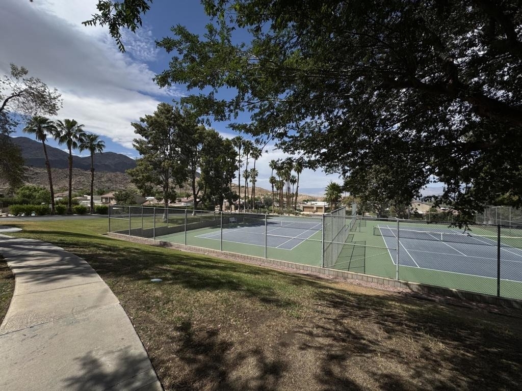 48728 Desert Flower Drive - Photo 33