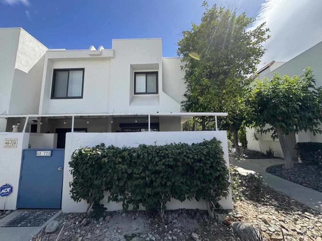 48728 Desert Flower Drive - Photo 1