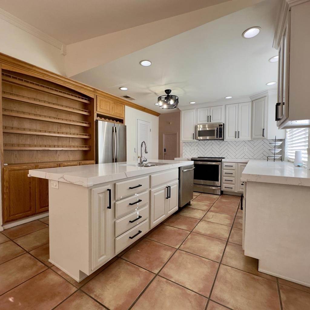 40064 Silktree Court - Photo 5
