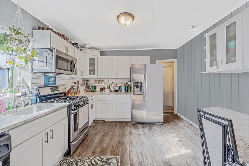 504 Fire Island Avenue - Photo 7