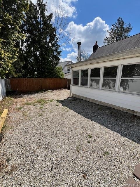 345 Walton Street - Photo 8