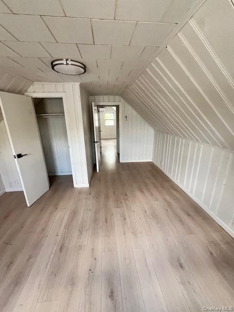 345 Walton Street - Photo 16