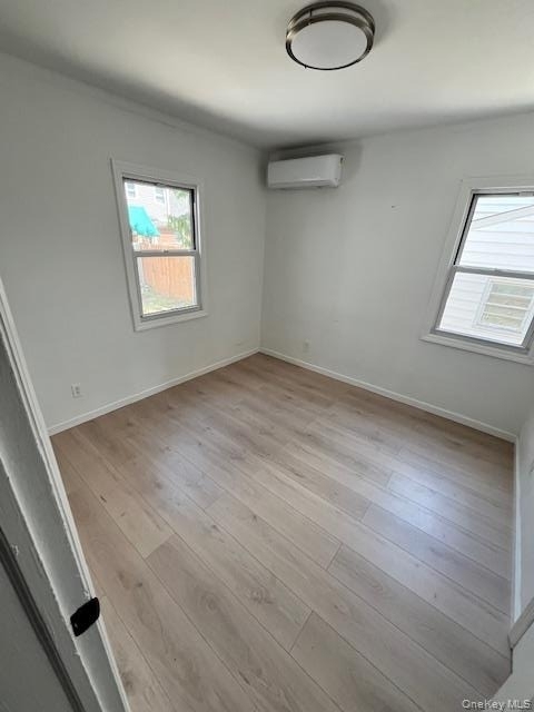 345 Walton Street - Photo 18