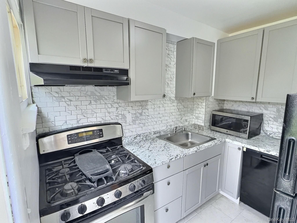 46 N Gilmore Boulevard - Photo 0