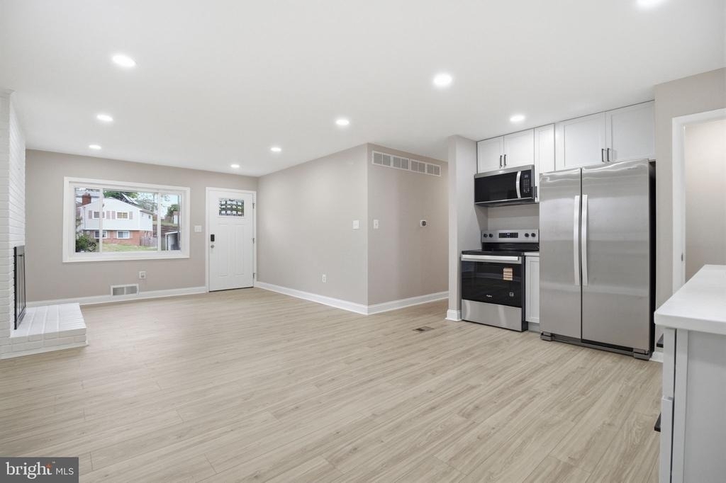 13206 Staggs Court - Photo 7