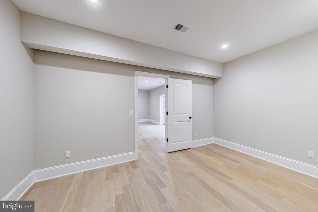 3104 Sleepy Hollow Road - Photo 77