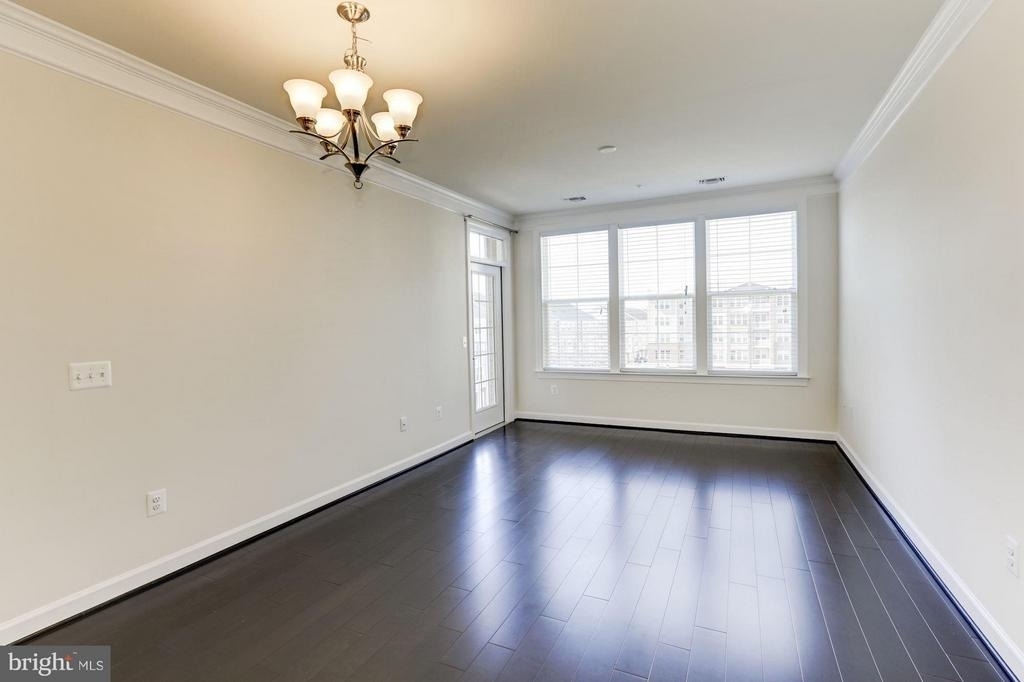 13740 Endeavour Drive - Photo 3