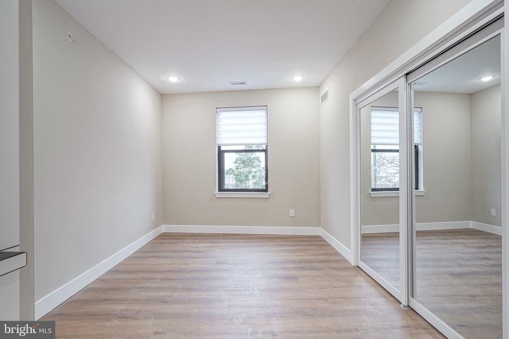 4432 Wingate Street - Photo 10