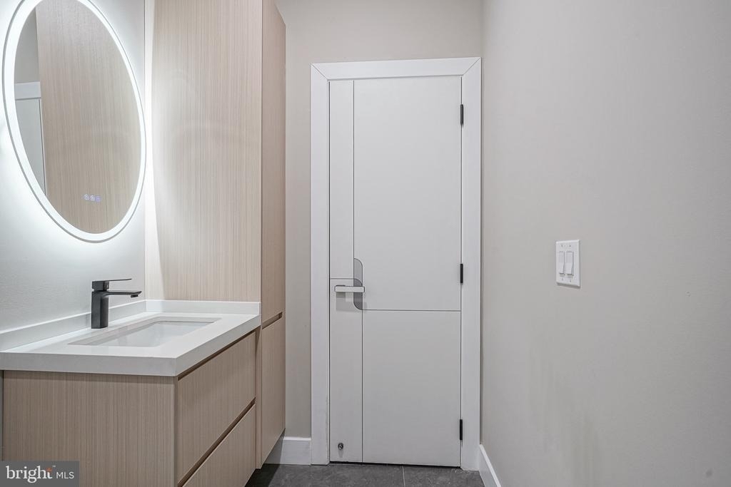 4432 Wingate Street - Photo 29