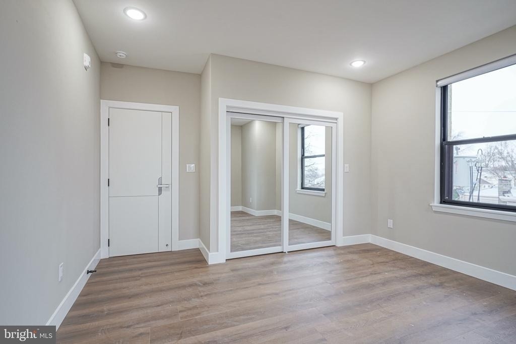 4432 Wingate Street - Photo 16