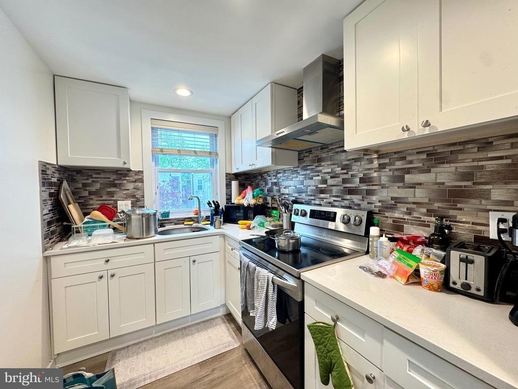 2226 Fairmount Avenue - Photo 6