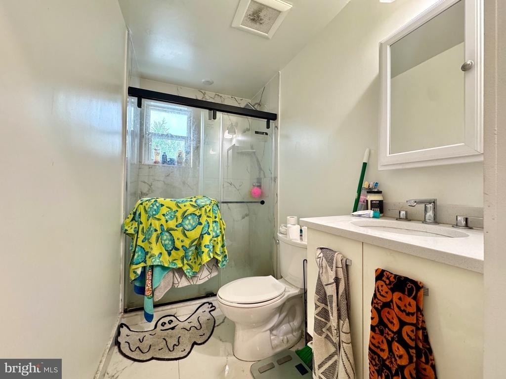 2226 Fairmount Avenue - Photo 8