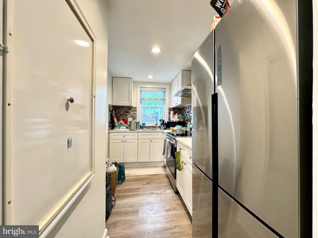 2226 Fairmount Avenue - Photo 4
