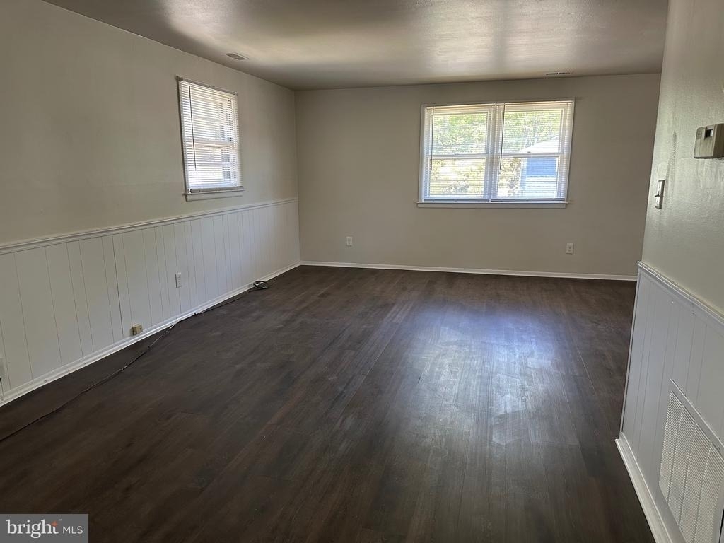 257 Evergreen Avenue - Photo 4