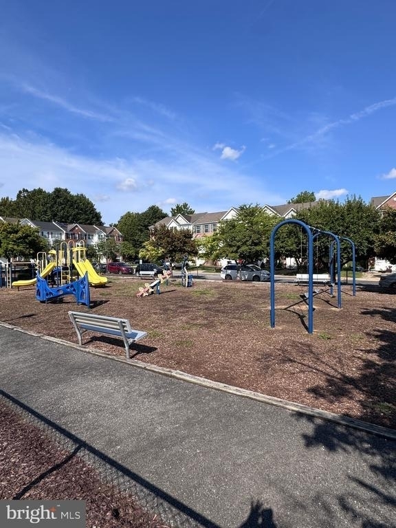 9805 Doubletree Terrace - Photo 29