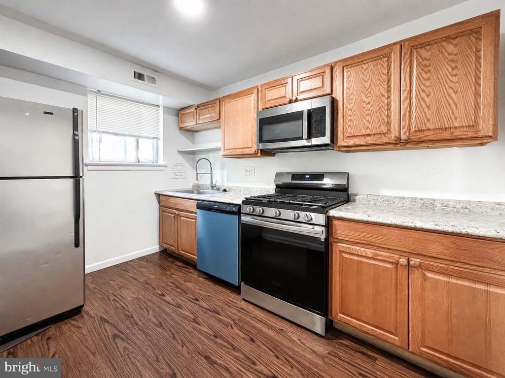 11380 Cherry Hill Road - Photo 26