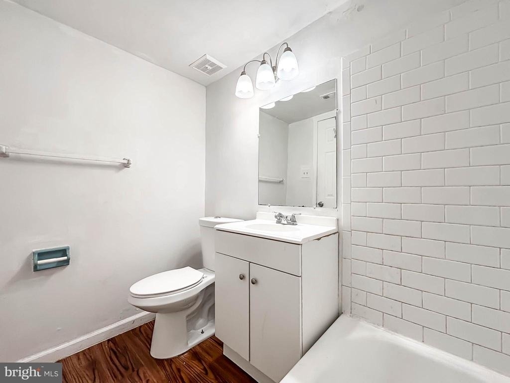11380 Cherry Hill Road - Photo 18