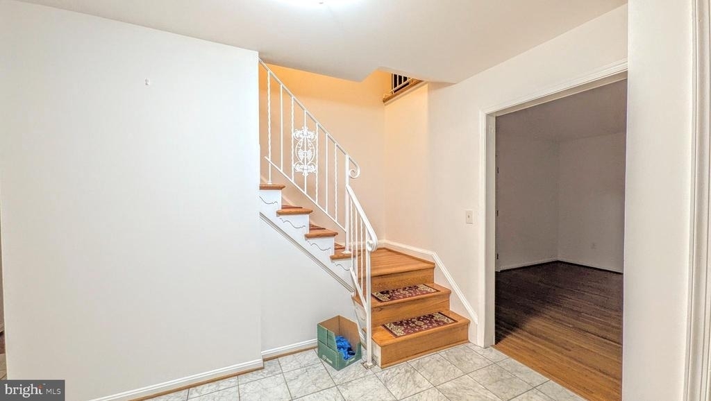 8835 Tuckerman Lane - Photo 2