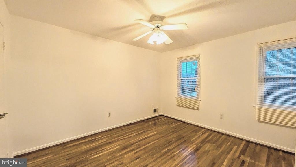 8835 Tuckerman Lane - Photo 12