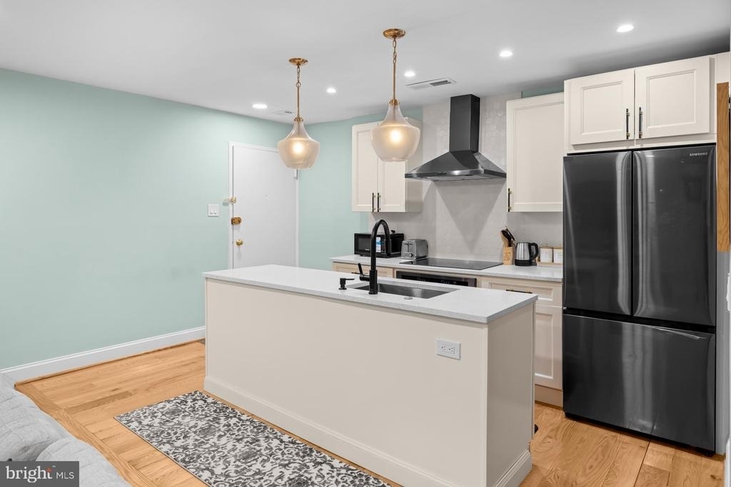 9820 Georgia Avenue - Photo 7