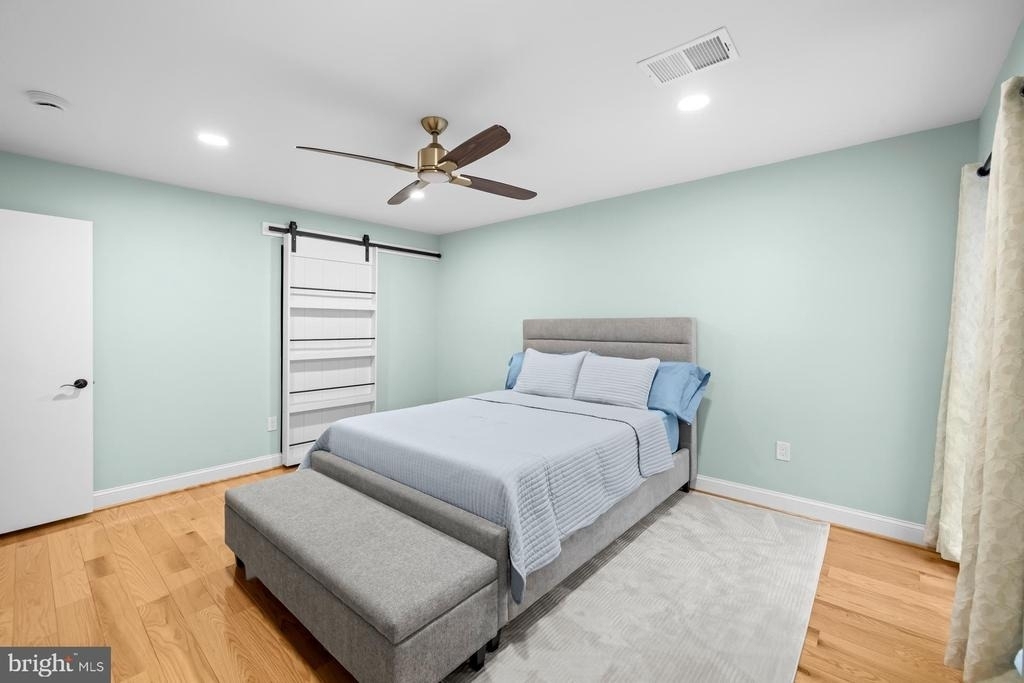 9820 Georgia Avenue - Photo 16