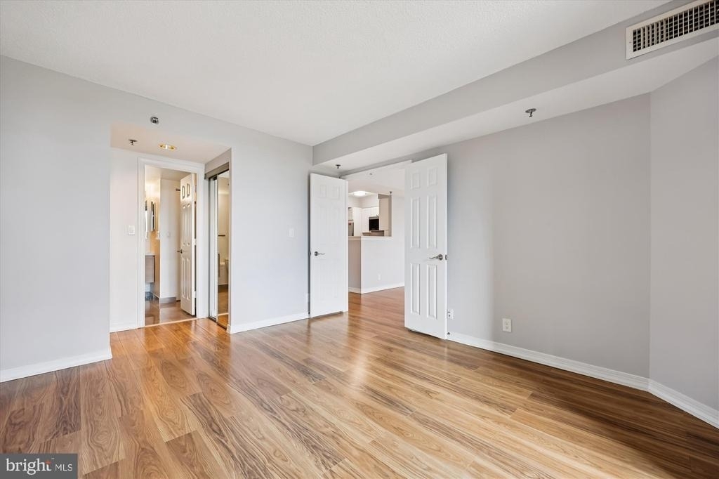 5809 Nicholson Lane - Photo 25