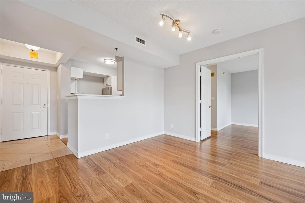 5809 Nicholson Lane - Photo 8