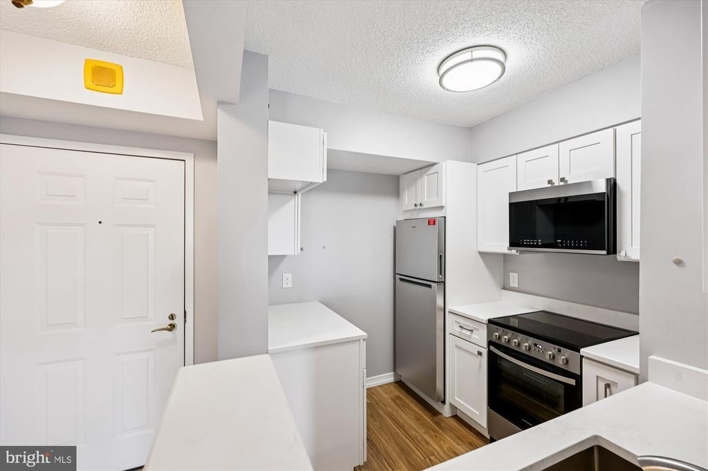 5809 Nicholson Lane - Photo 7