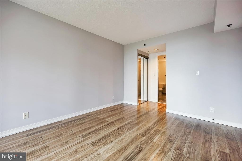 5809 Nicholson Lane - Photo 24