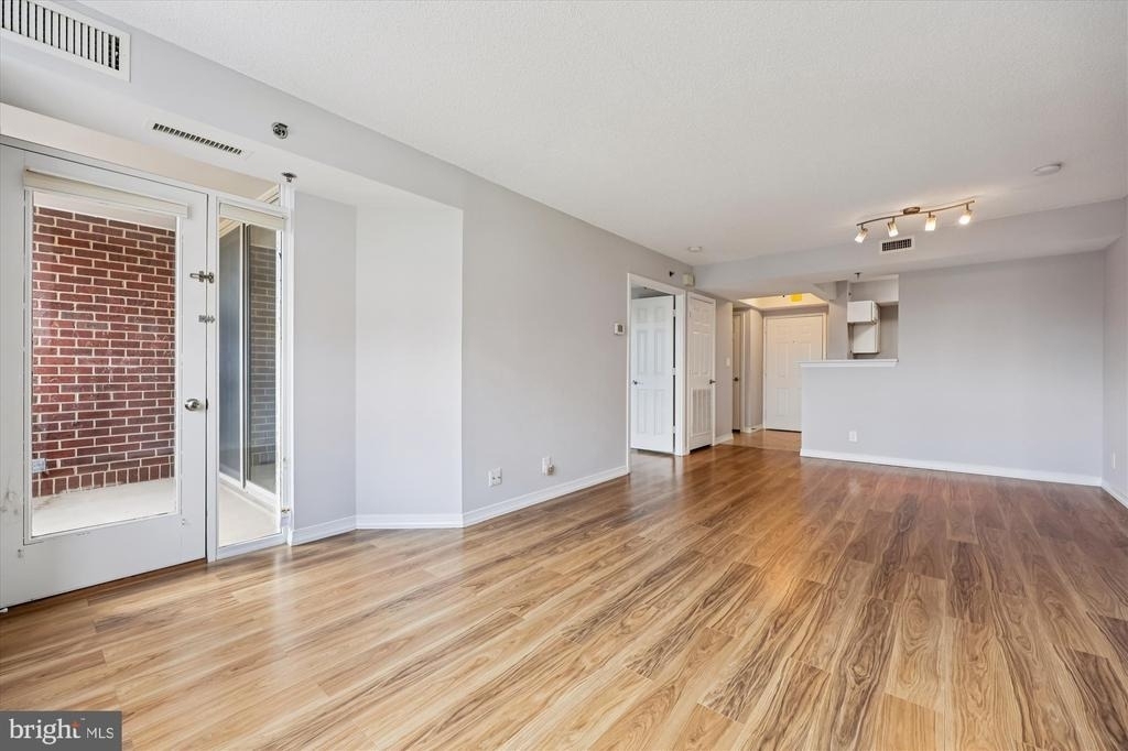 5809 Nicholson Lane - Photo 12