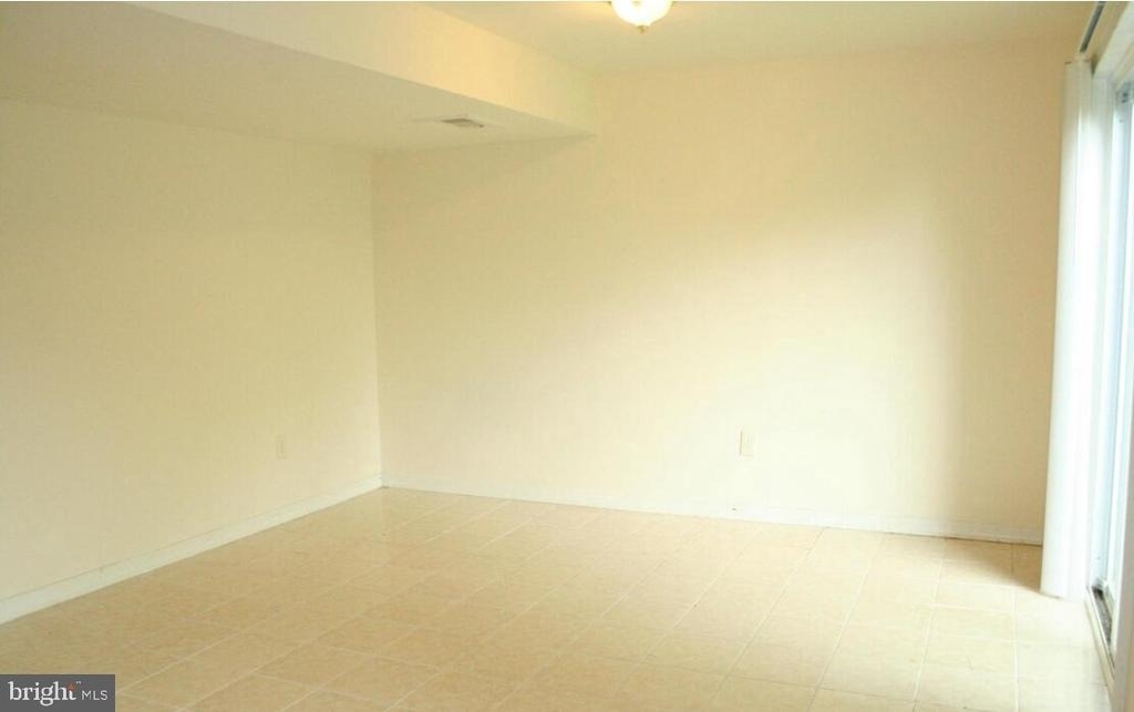 9317 Broadwater Drive - Photo 9