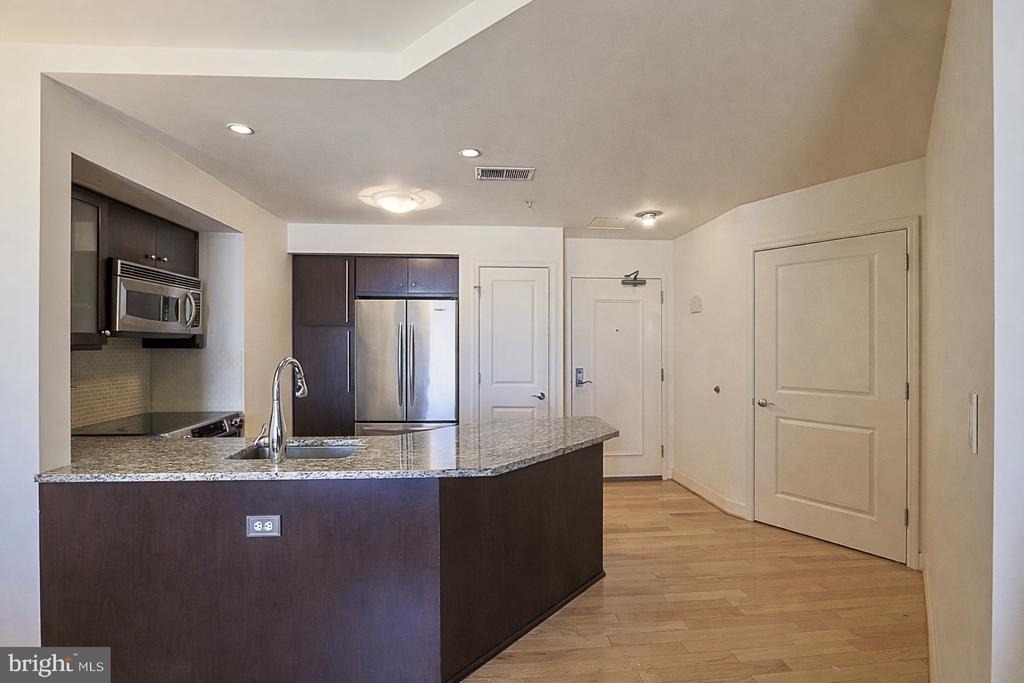 675 President Street - Photo 7