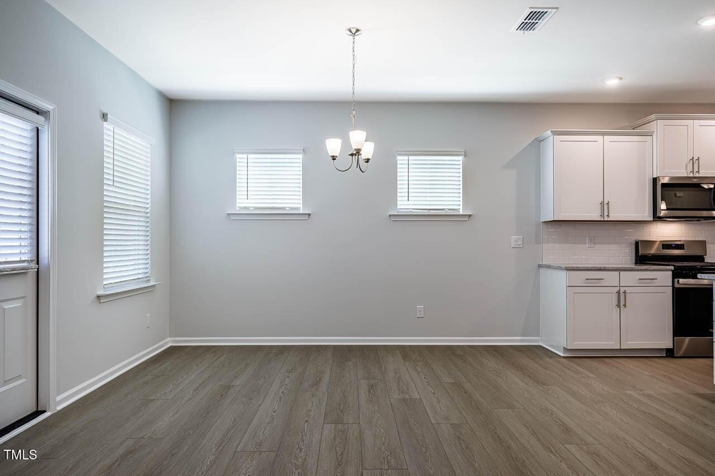 1400 Hollyview Avenue - Photo 22