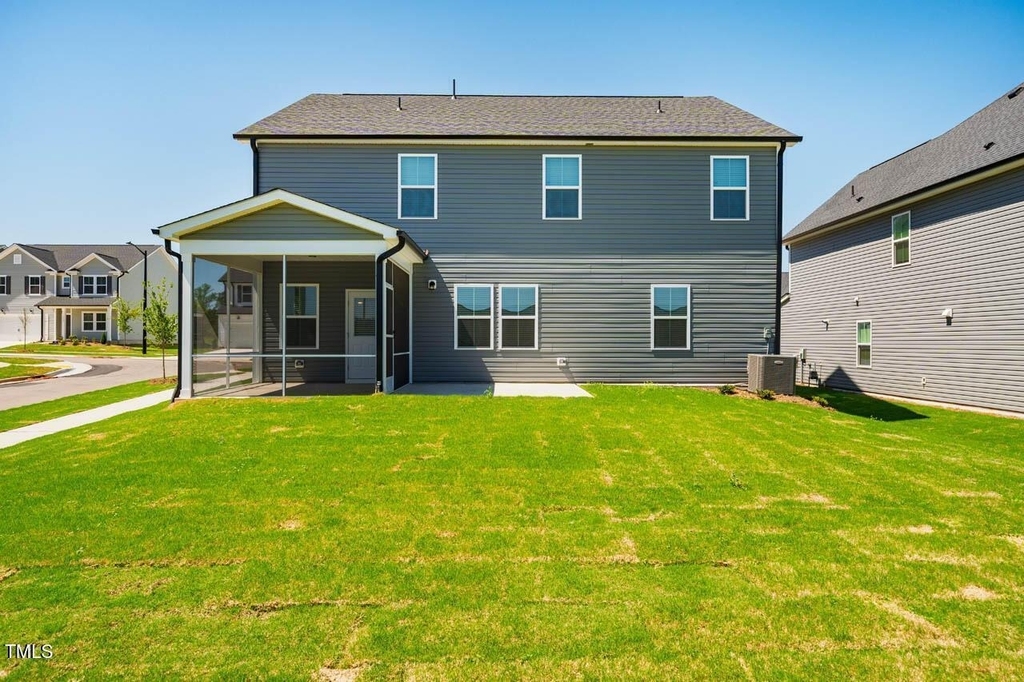 1400 Hollyview Avenue - Photo 3