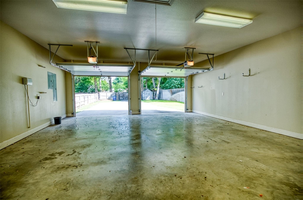 1035 Timber Elm - Photo 34